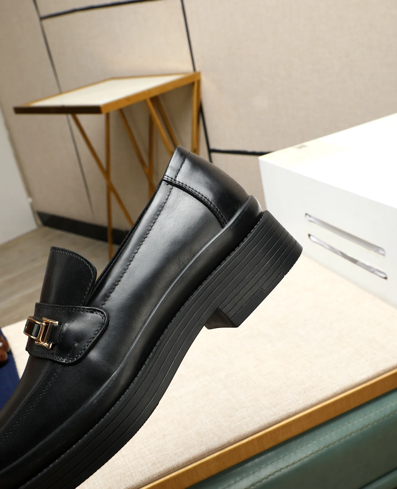 Men's men's shoes 💰540 (water-dyed cow leather) 📛📛PRADA high-end counter's latest formal business leather shoes 👔original and highest quality! Imported from Italy 🇮🇹 first-layer calfskin fabric ➕ cowhide lining Original outsole Formal size: 38➖44 (45 customized)